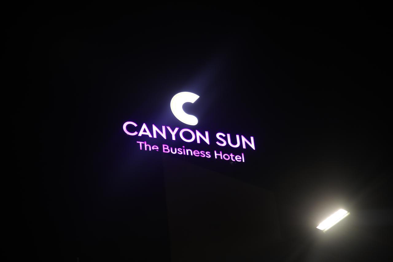 Canyon Sun Madrás Exterior foto